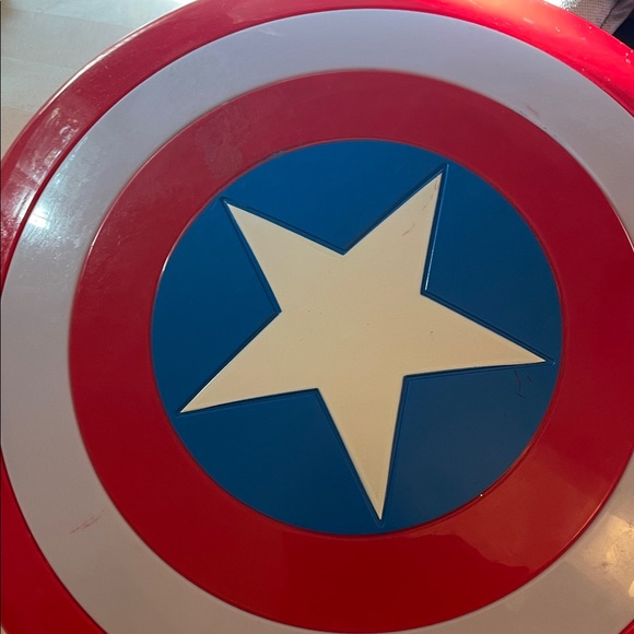 Kids Captain America Costume with Shield- Disney Store - Picture 2 of 6